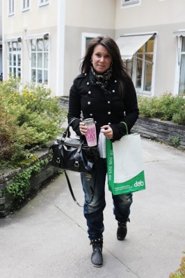 LYCKLIG & GLAD!!
